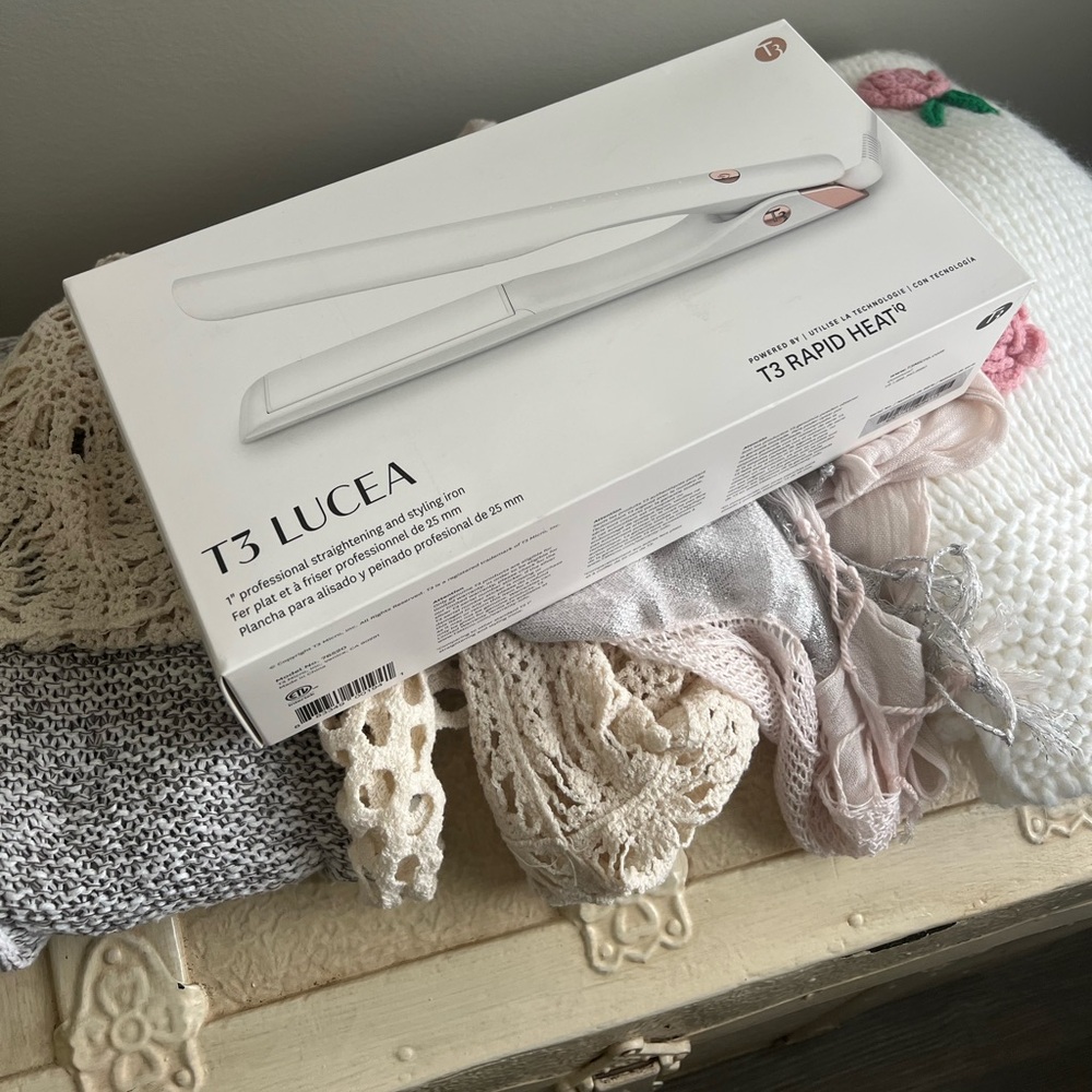 T3 LUCEA 1” Professional Micro 76520 Straightener Styling Iron White
